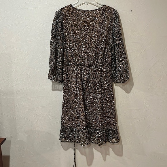 Vero Moda animal print dress flounce on bottom lined sheer sleeves sz M - Picture 2 of 12